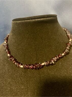 Vintage Garnet Red Bead Choker Necklace - Vintage